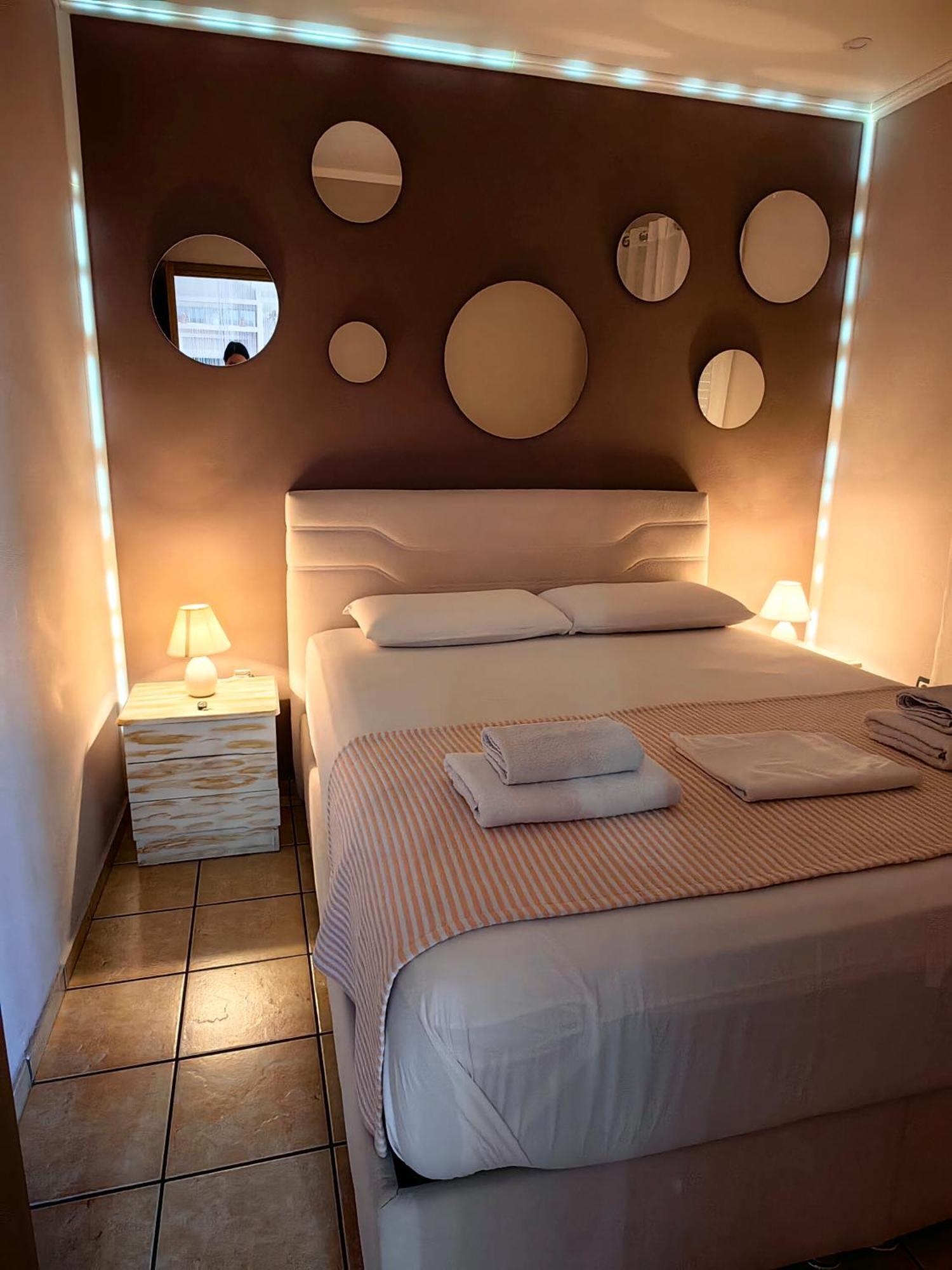 Nina Apartment Chania  Buitenkant foto