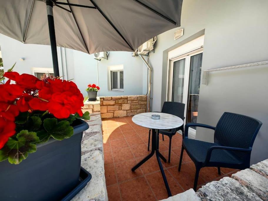 Nina Apartment Chania  Buitenkant foto