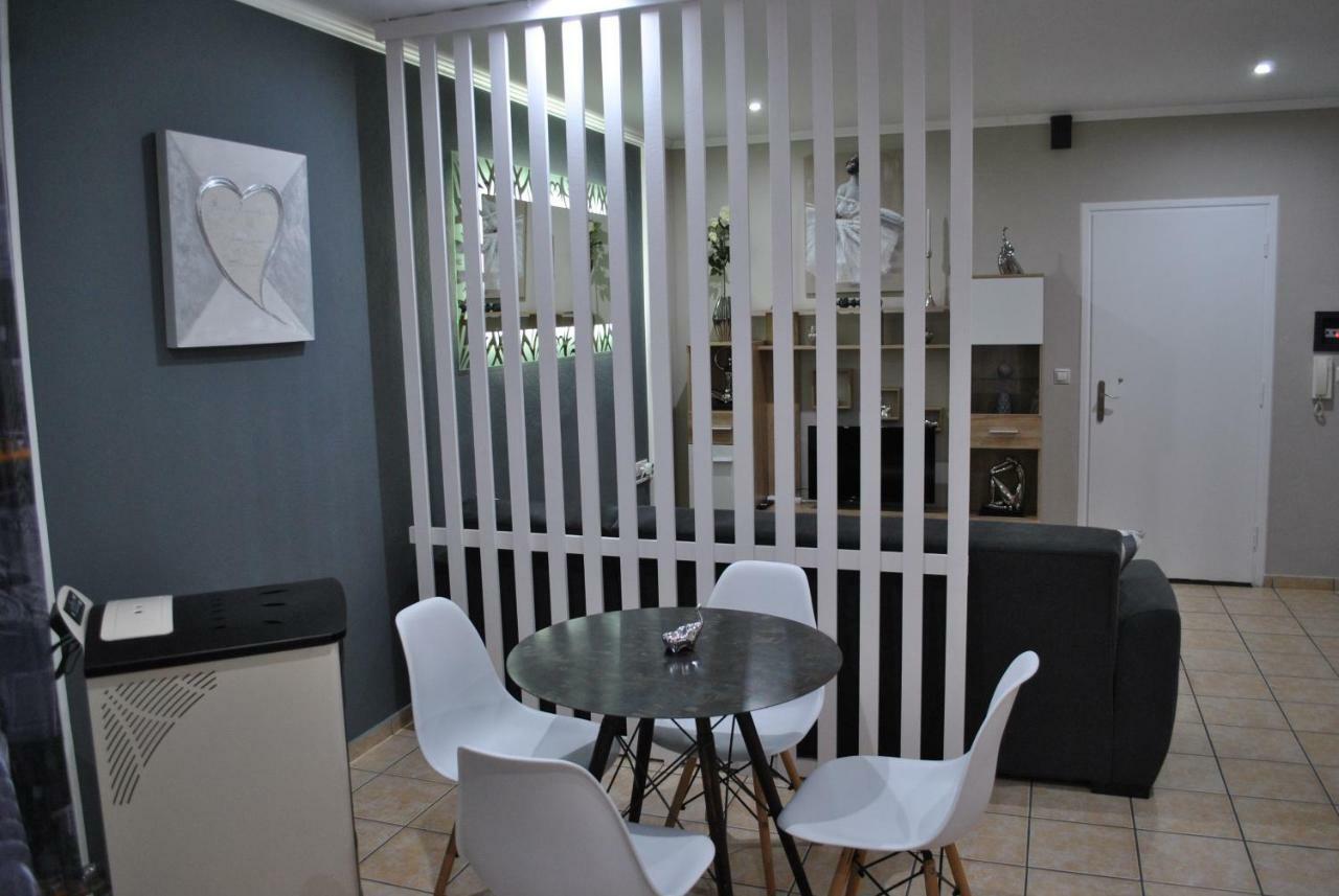 Nina Apartment Chania  Buitenkant foto