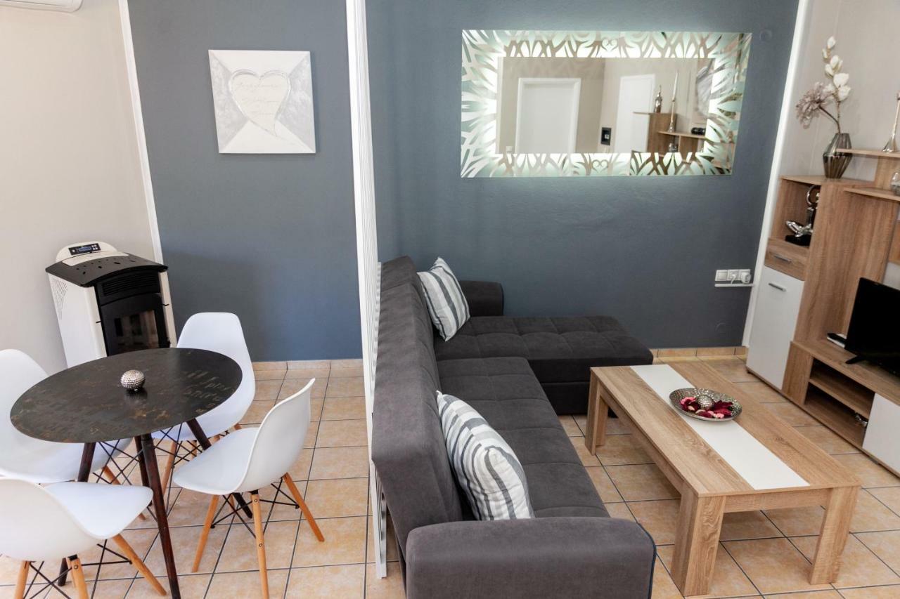 Nina Apartment Chania  Buitenkant foto